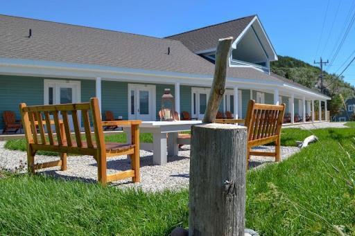 Norris Point The Tides Inn מראה חיצוני תמונה