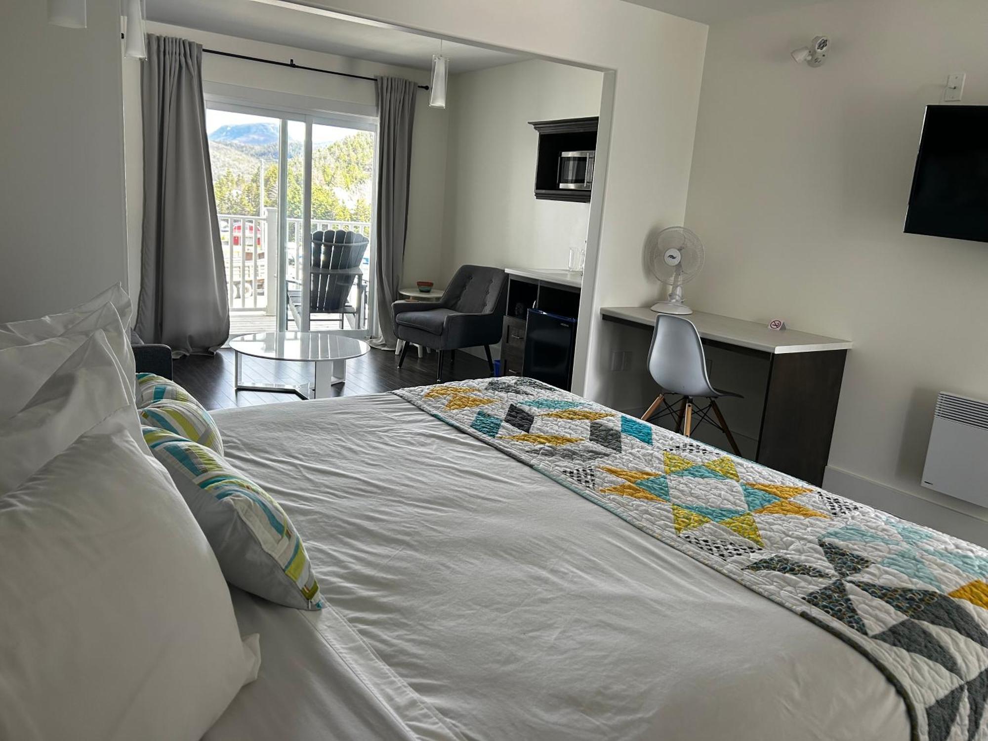 Norris Point The Tides Inn מראה חיצוני תמונה